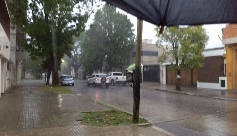 Comienzo de semana con lluvias en La Plata: Anticipo de lo que será el 1° de Mayo